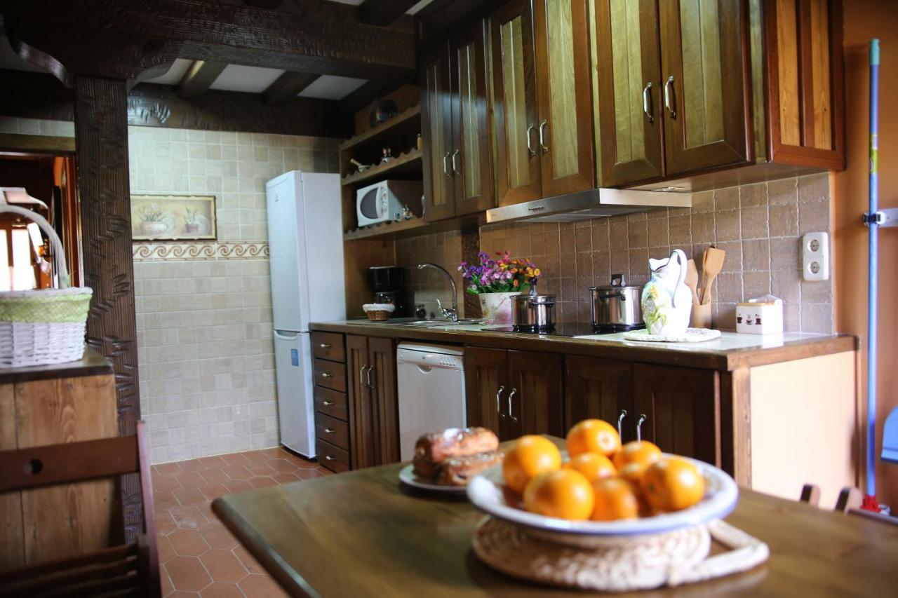 Apartamentos Rurales "La Cabana" Rascafria Exterior photo